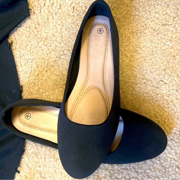 NWOT!! No name brand ballerina flats, black size 8 - Picture 1 of 3